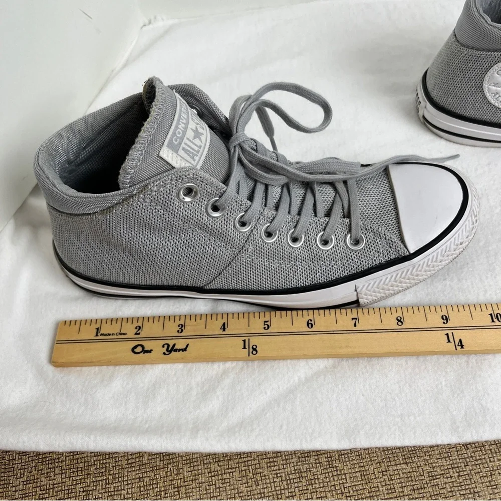 Converse Hightops Size 7 Worn Twice nice lining Lt gray mesh Breathable fabric. - Picture 5 of 10